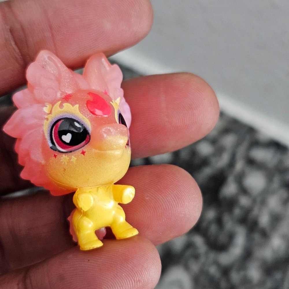 Magic Mixies Shimmerverse Rixle mini‎ figurine